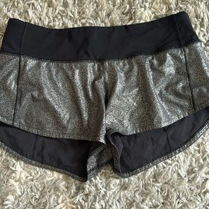 RARE Lululemon metallic Speed 2.5" inseam